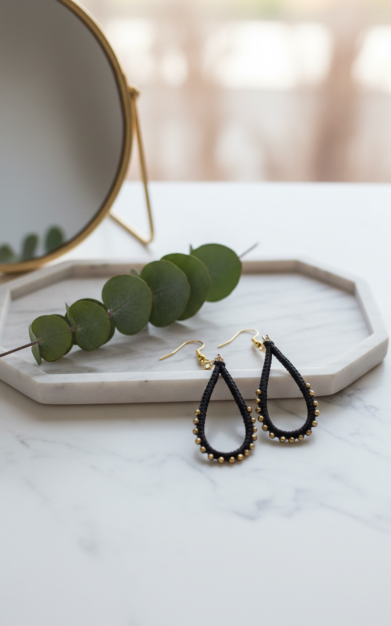 "Crystal My World" Earrings - Water Drop - Black and Gold Crystals