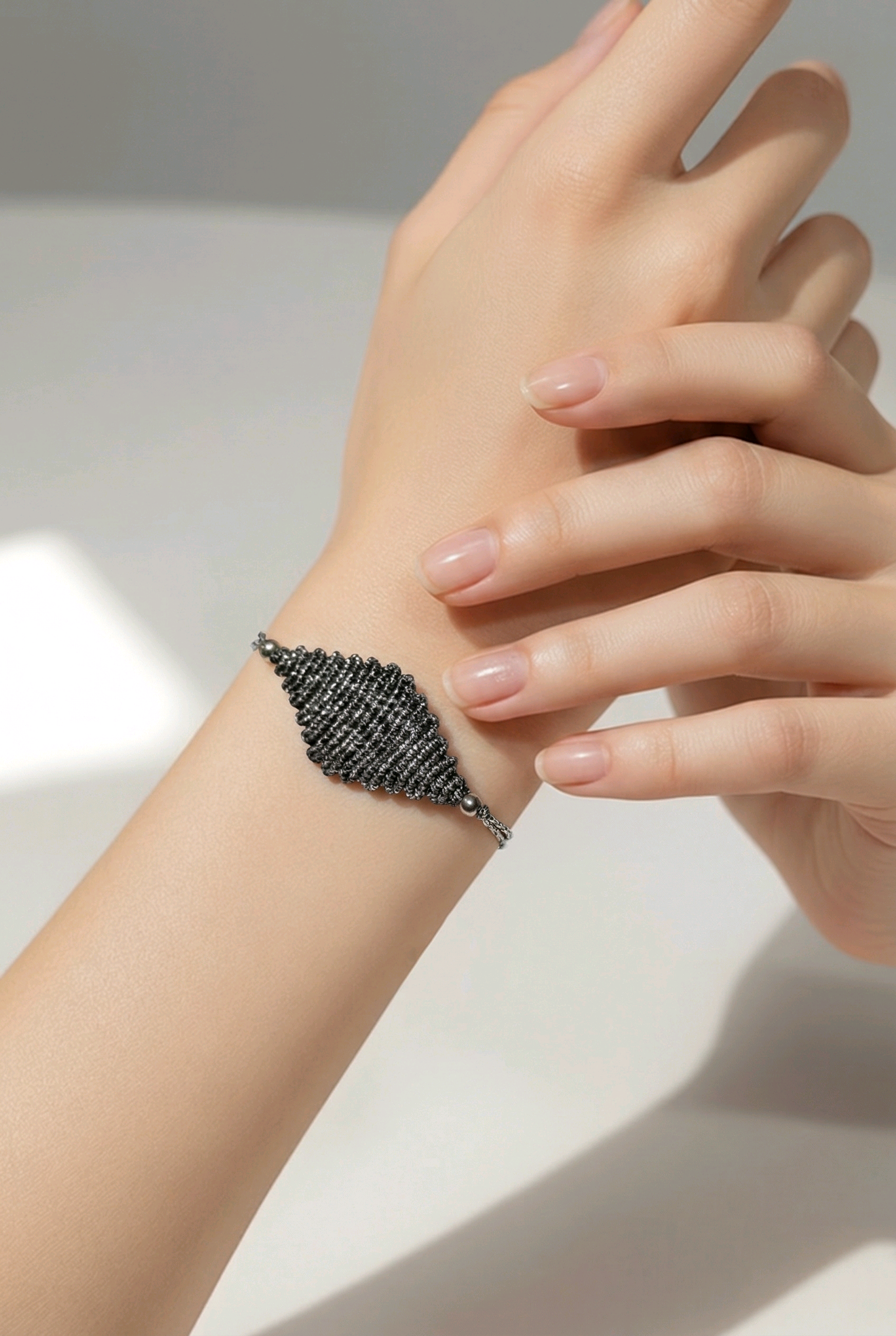 DIAMOND SHAPED MACRAME BRACELET-METALLIC SILVER