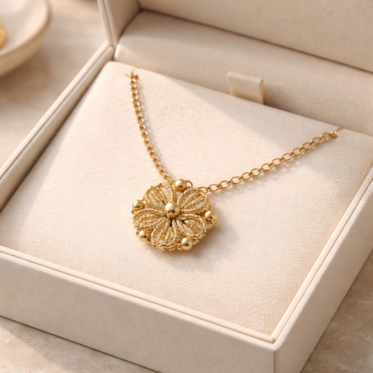 "MY DAISY" -NECKLACE- GOLD