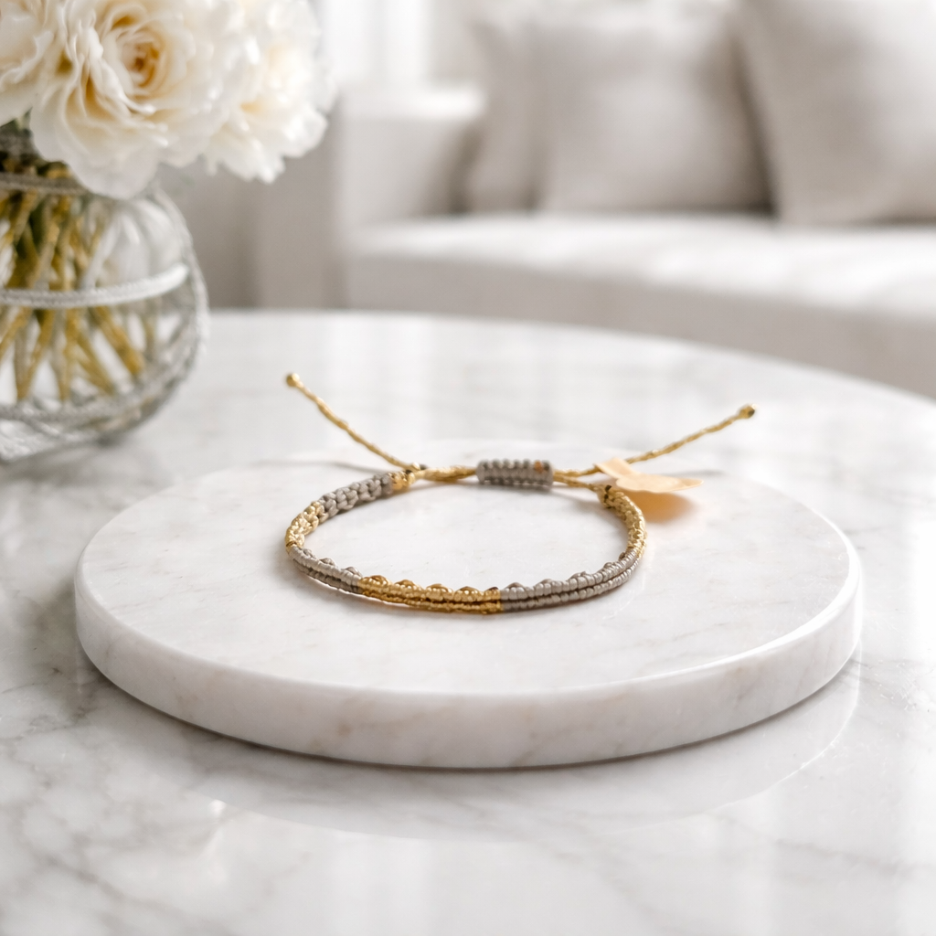 TWO-TONE MACRAME BRACELET BEIGE WITH GOLD