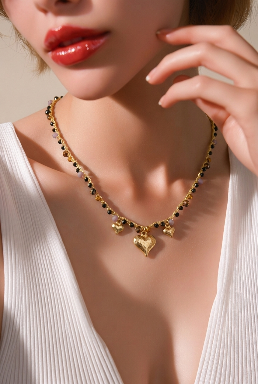 "SOGNO D'ORO"- NECKLACE - GOLD WITH  CRYSTALS AND HEARTS