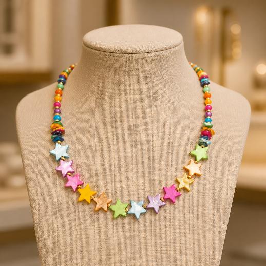 "SUMMER VIBE" Necklace – Gold with multicolored seashells and stars