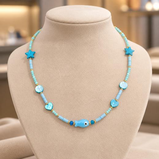 "SUMMER VIBE" – Necklace – Gold with blue seashells